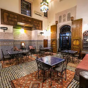 Aicha Riad Fès