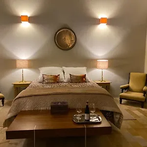 https://sliema-la-loggia-deluxe-suites.qawrahotelsmalta.org